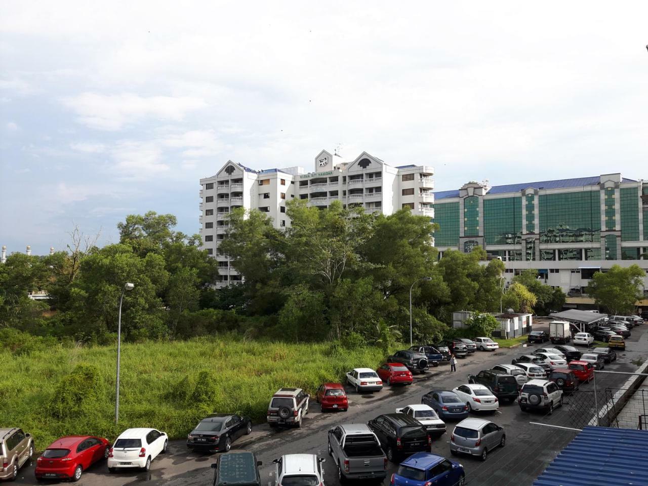 Ez Lodgings Kampong Gadong Zewnętrze zdjęcie