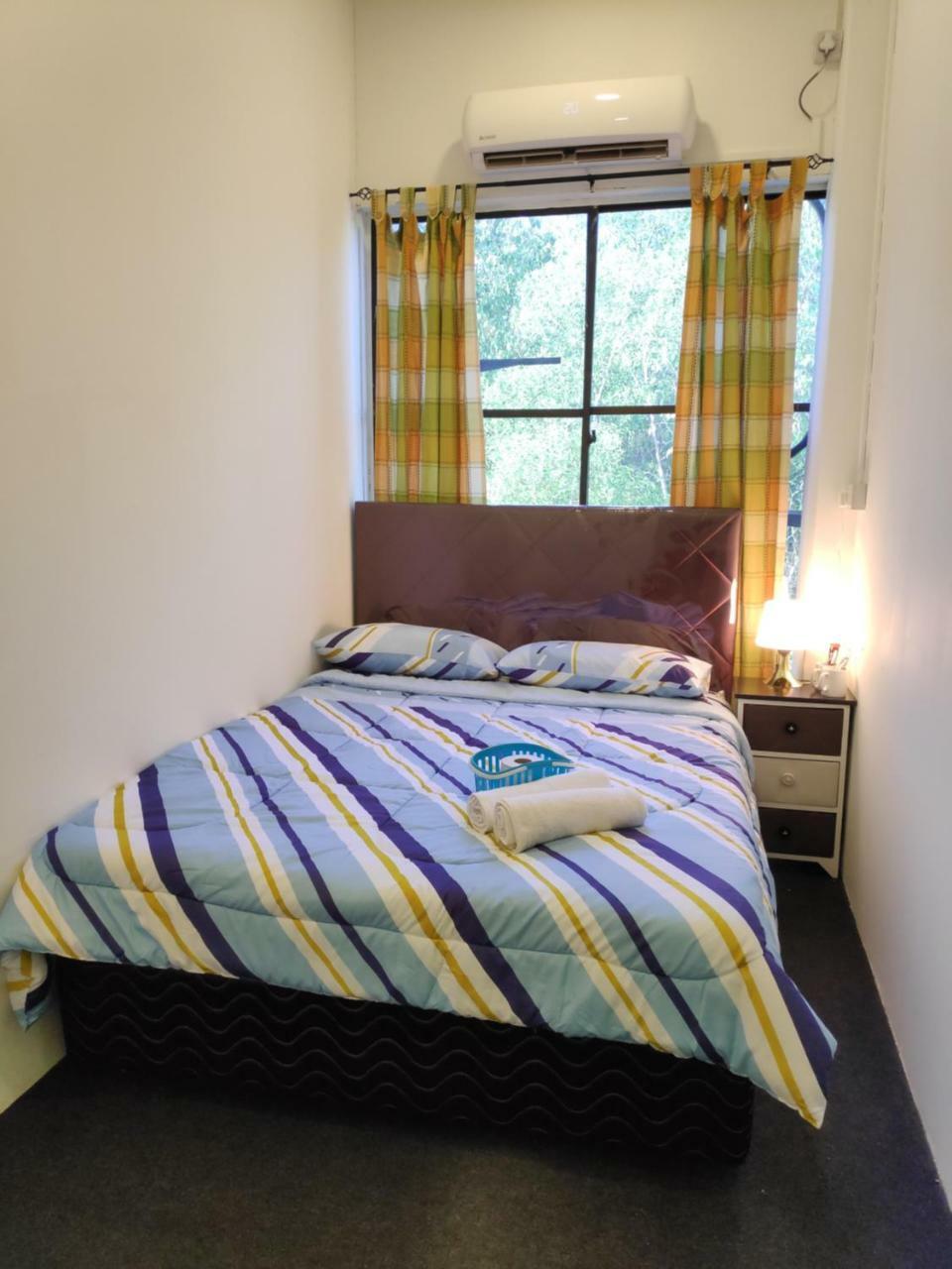 Ez Lodgings Kampong Gadong Zewnętrze zdjęcie