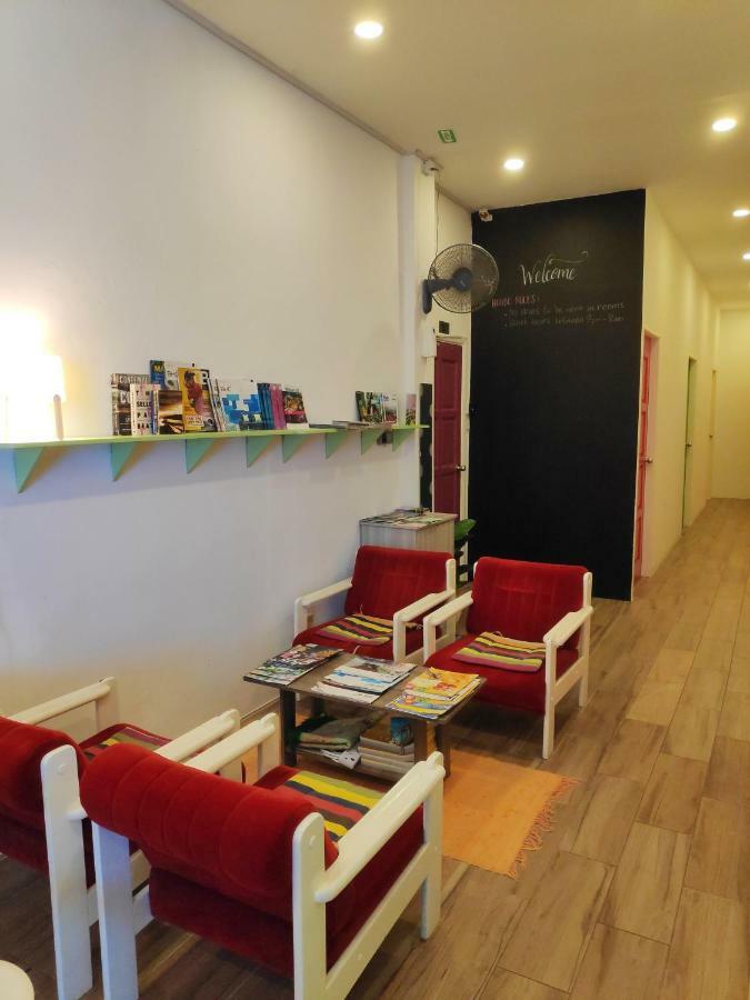 Ez Lodgings Kampong Gadong Zewnętrze zdjęcie
