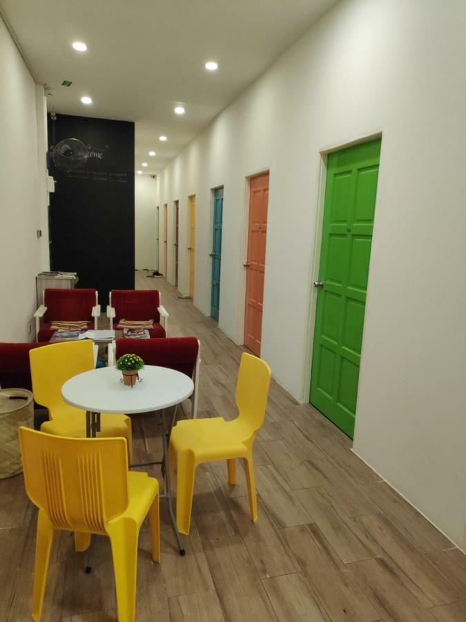 Ez Lodgings Kampong Gadong Zewnętrze zdjęcie