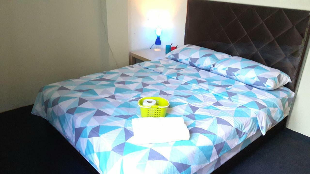 Ez Lodgings Kampong Gadong Zewnętrze zdjęcie
